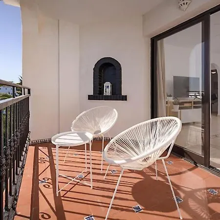 Apartment Sea Views And Walk To In Riviera Rdr386 *